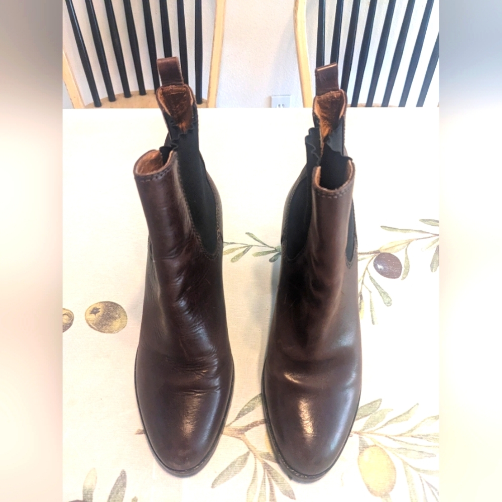 Frye Women's Brown Leather Ankle Boots
